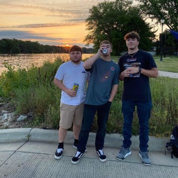 Meet your Posher, Taylor - Picture 1 of 1